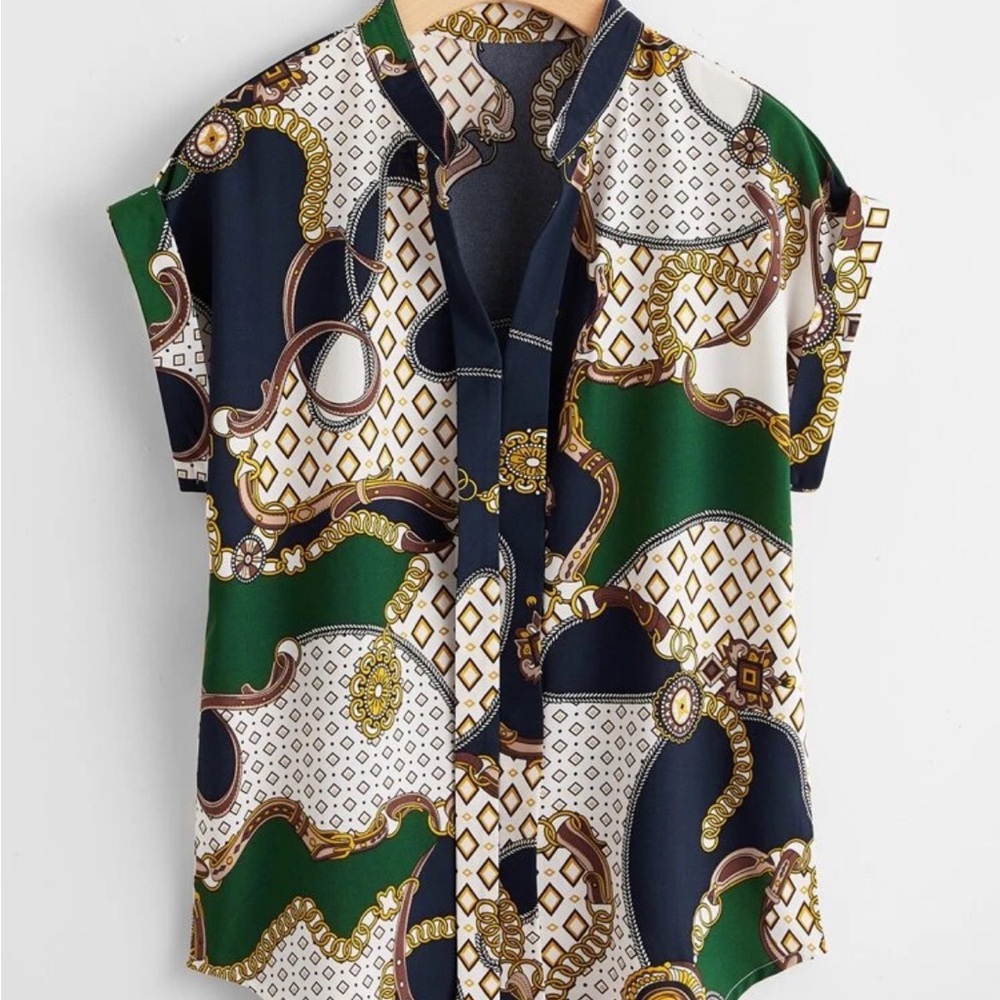 Chic Geometric Print Blouse